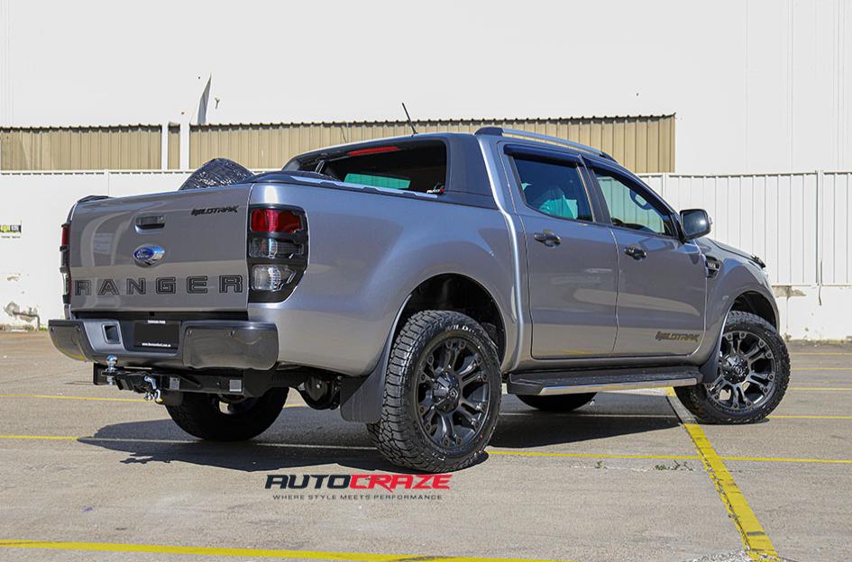 FORD-RANGER-VAPOR-BLACK-MACHINED-WITH-DARK-TINT